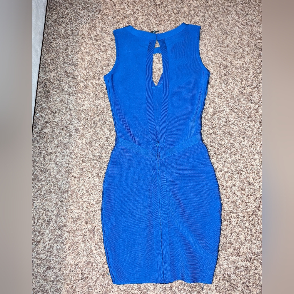 Dress - Picture 2 of 2